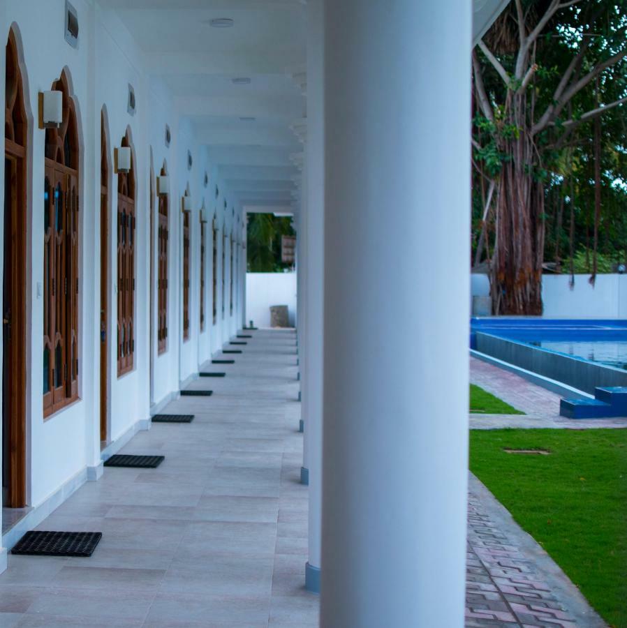 Mrd Beach Hotel Trincomalee Εξωτερικό φωτογραφία