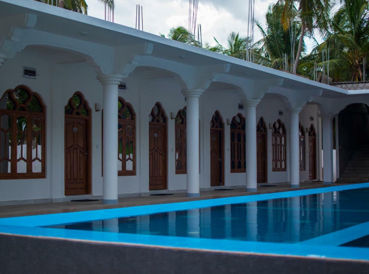 Mrd Beach Hotel Trincomalee Εξωτερικό φωτογραφία