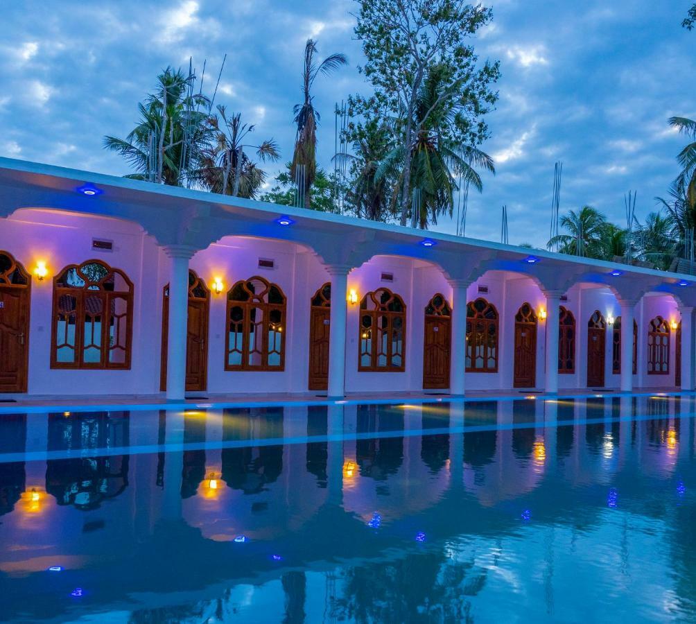 Mrd Beach Hotel Trincomalee Εξωτερικό φωτογραφία