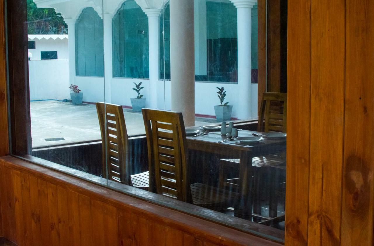 Mrd Beach Hotel Trincomalee Εξωτερικό φωτογραφία